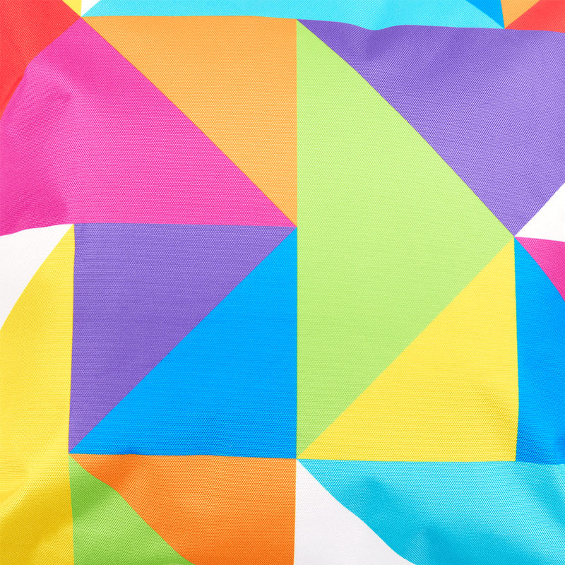 Geometrisch sierkussen voor binnen en buiten – technicolor